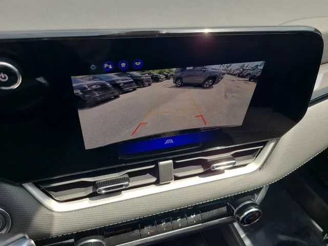 New 2027 Mosaic Black Metallic Chevrolet LT image 29