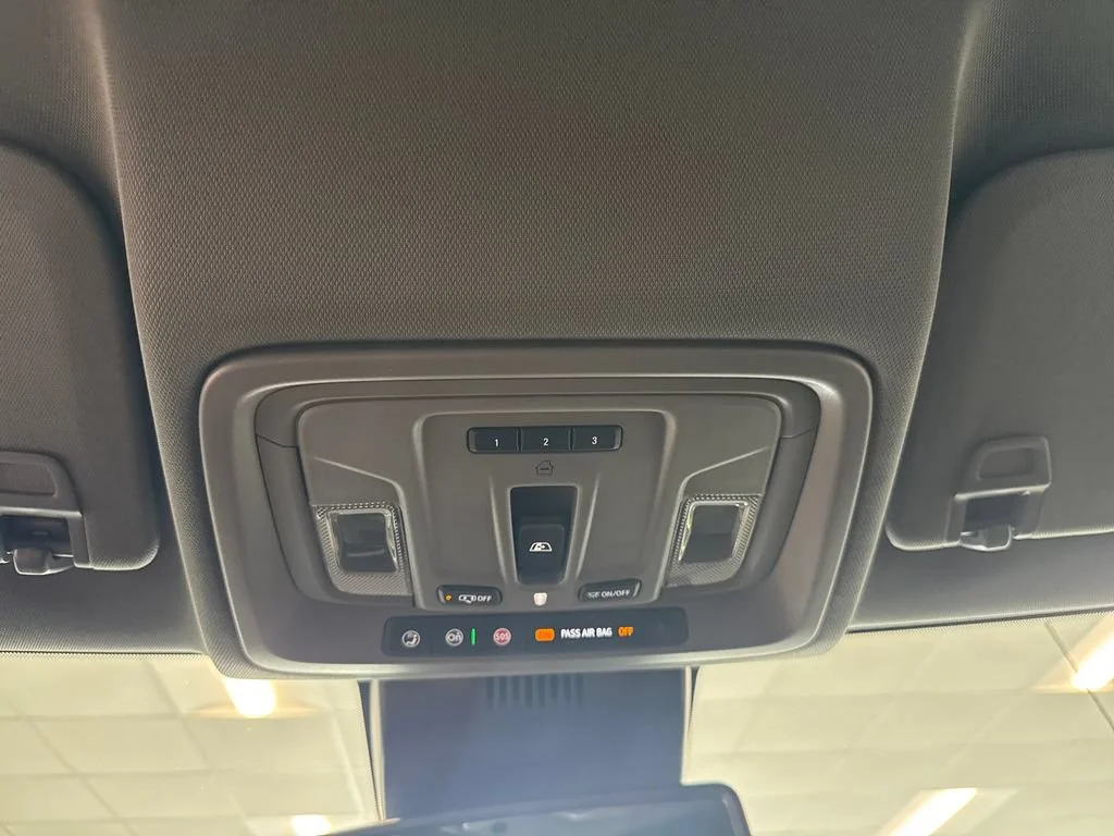 New 2026 Onyx Black GMC SLT image 18