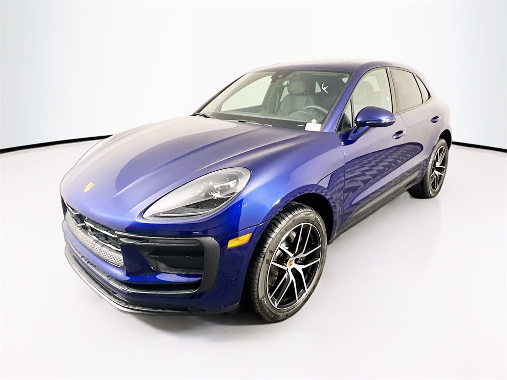 2026 Porsche Macan Base