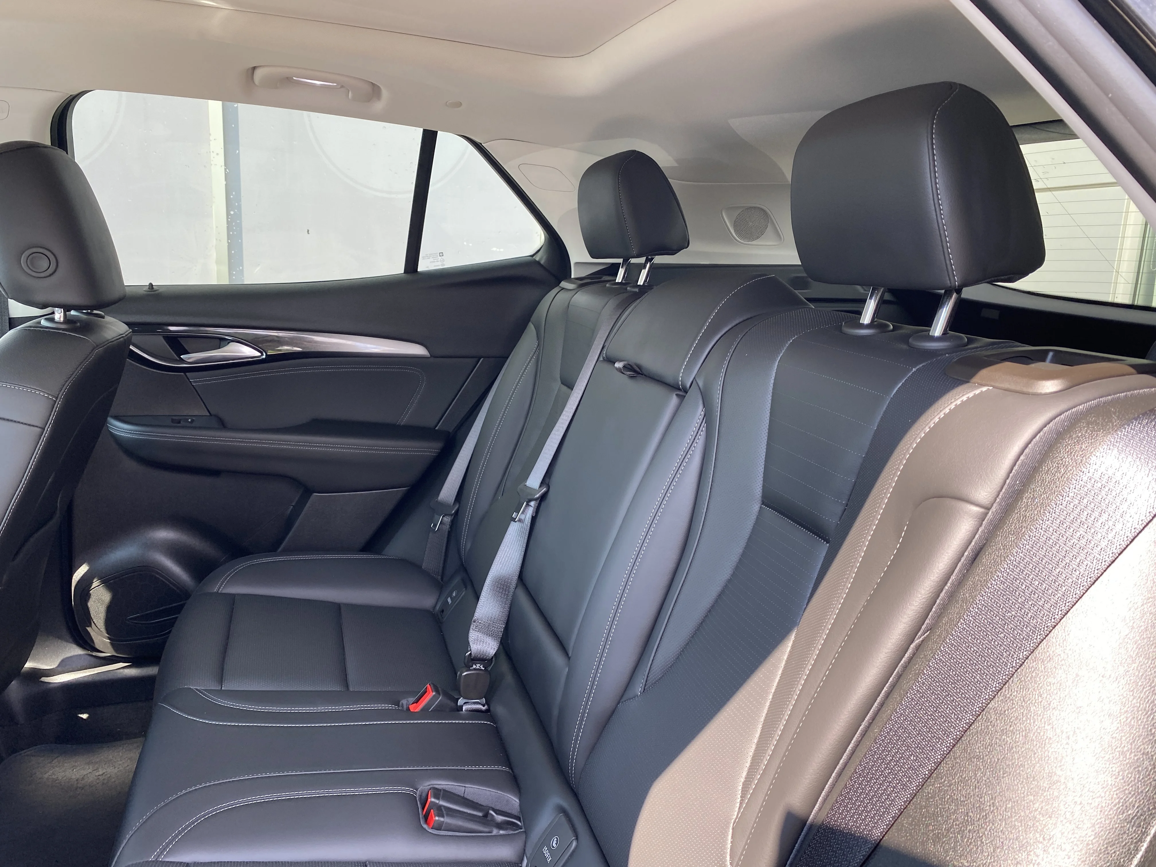 New 2026 EBONY TWILIGHT METALLIC Buick Preferred image 29