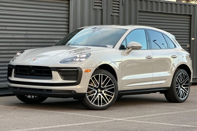 2026 Porsche Macan AWD
