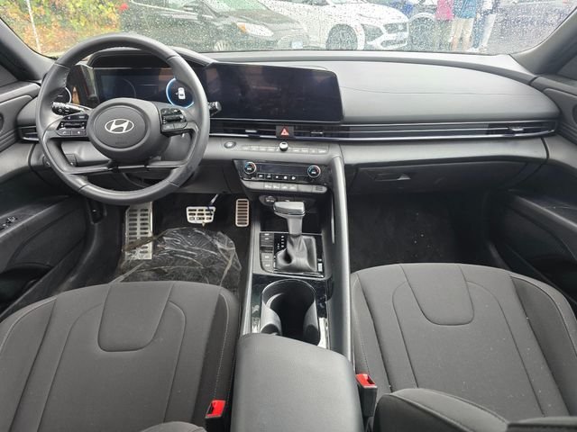 Certified Used 2025 Red Hyundai SEL Sport image 18