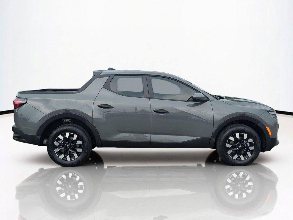 New 2027 Gray Hyundai SE FWD image 4