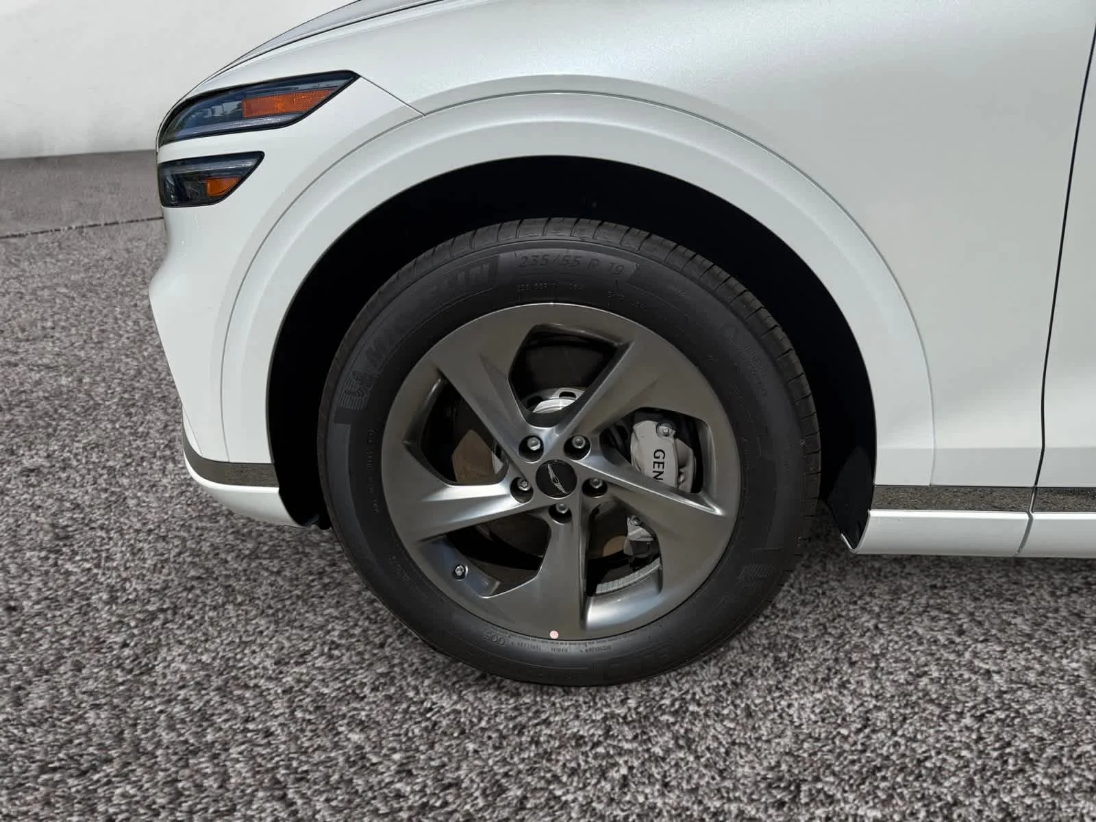 2026 GENESIS GV70 Standard - Photo 14