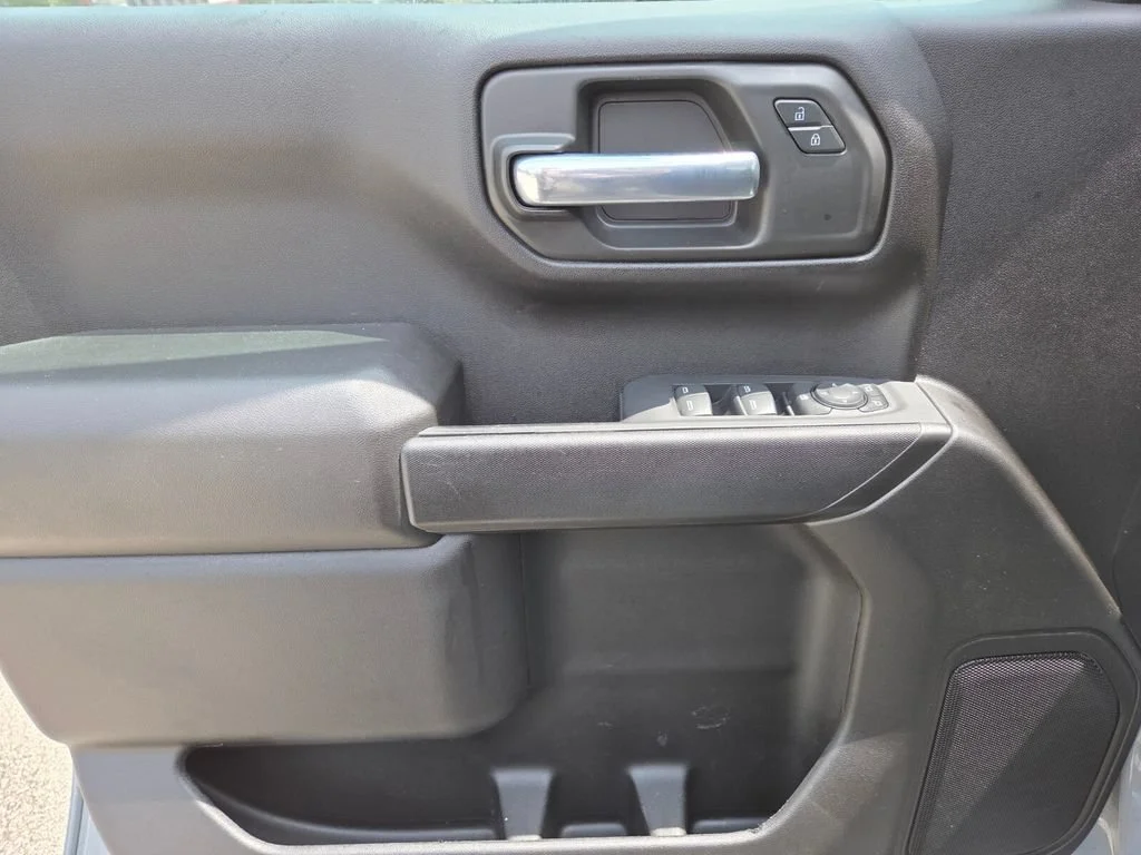 Used 2024 Slate Gray Metallic Chevrolet Custom image 29