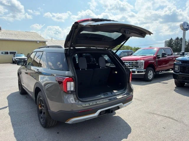 Used 2026 Gray Ford Tremor image 52