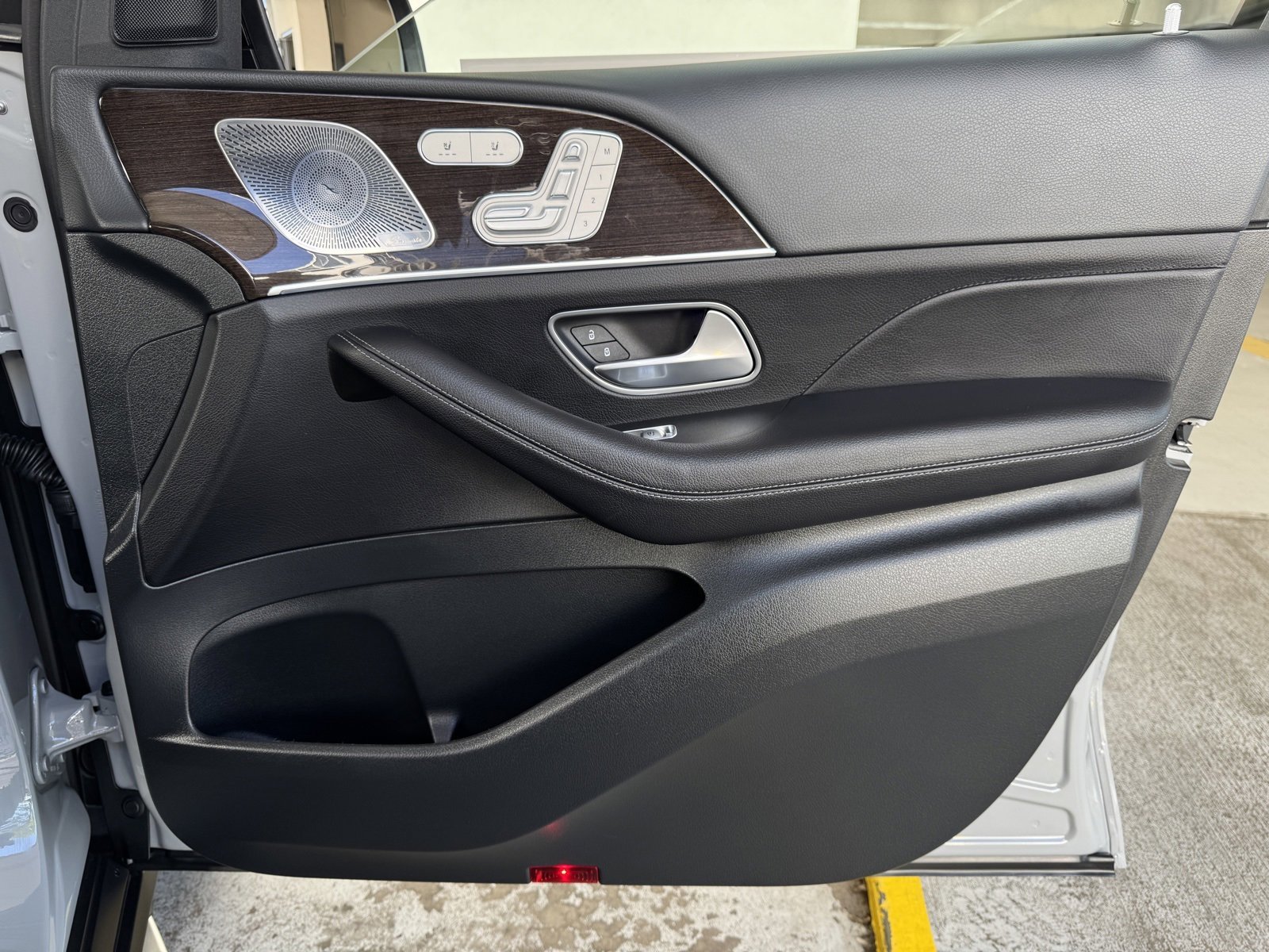 New 2026 MANUFAKTUR Alpine Grey Mercedes-Benz GLE 450 image 43