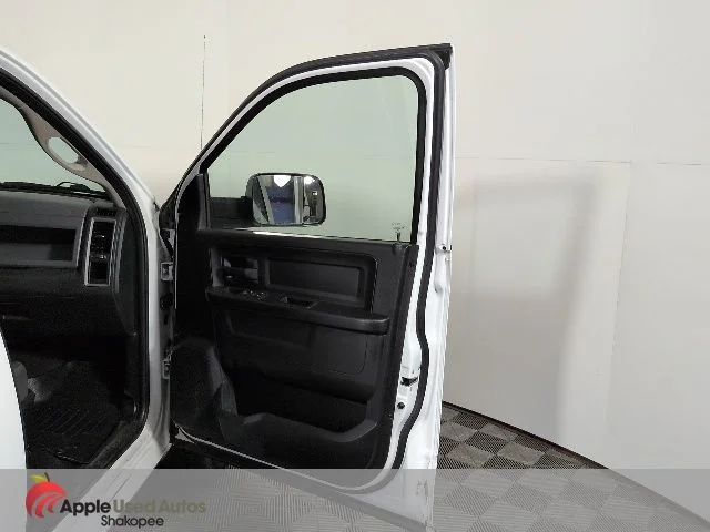 Used 2015 White Ram Tradesman image 31
