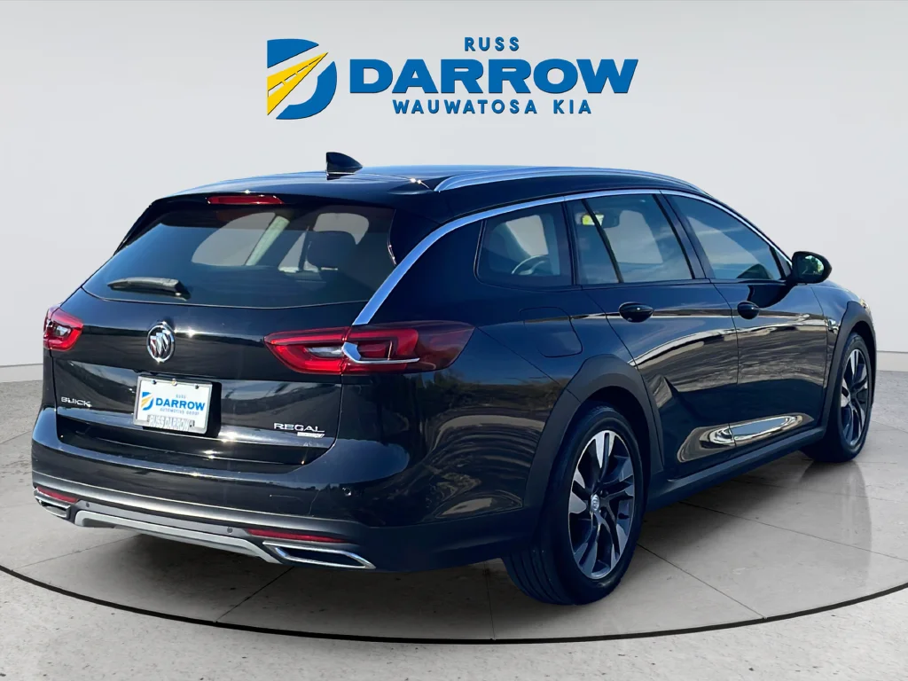 Used 2018 Black Buick Preferred image 5