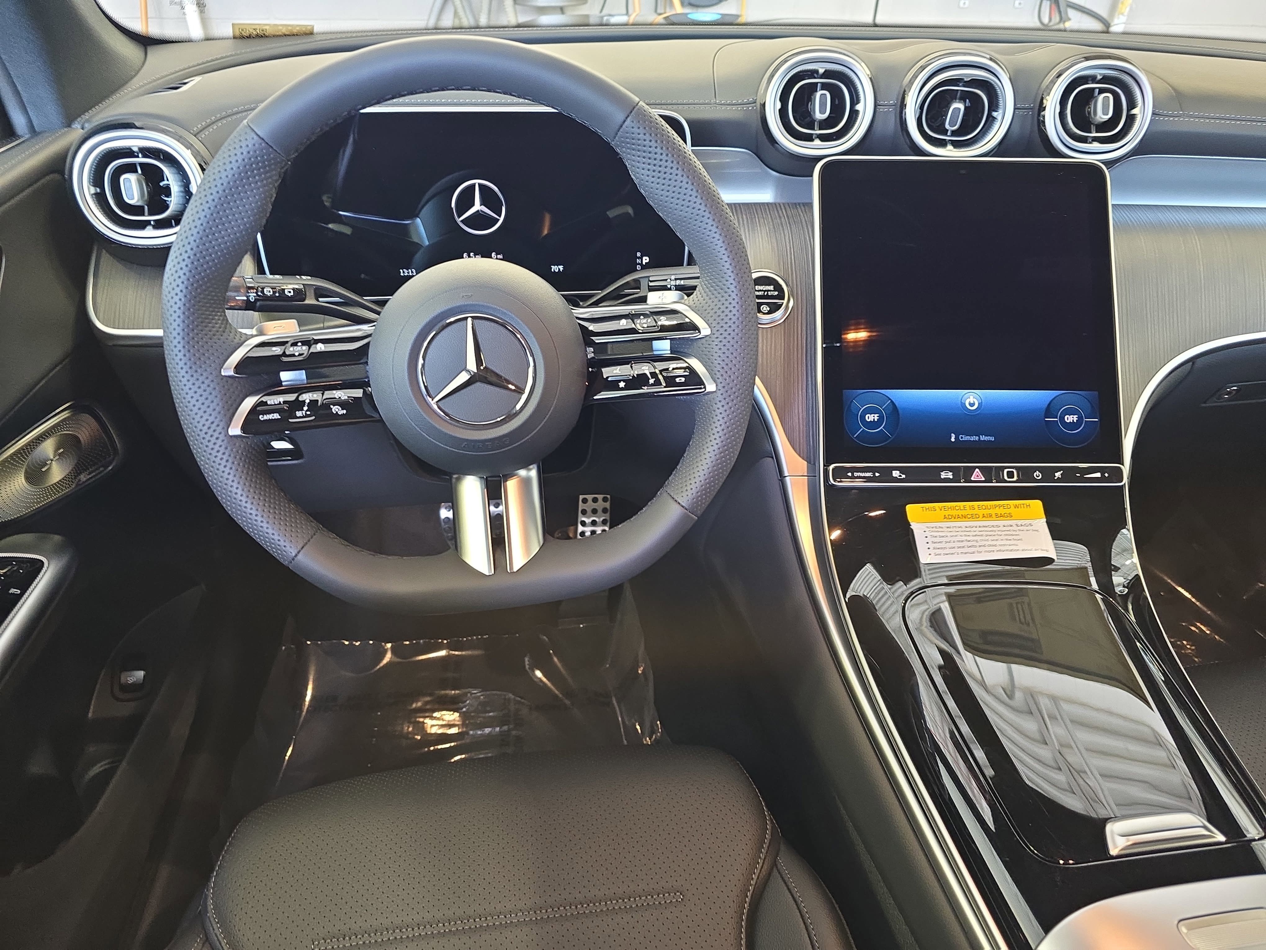 New 2026 Graphite Grey Metallic Mercedes-Benz GLC300 image 17