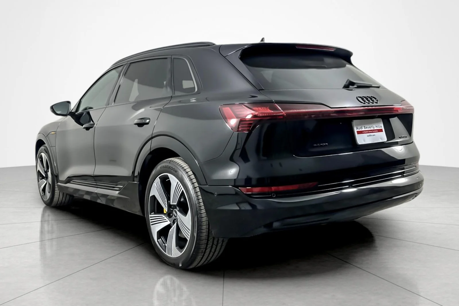Used 2023 Mythos Black Metallic Audi Premium Plus quattro image 3