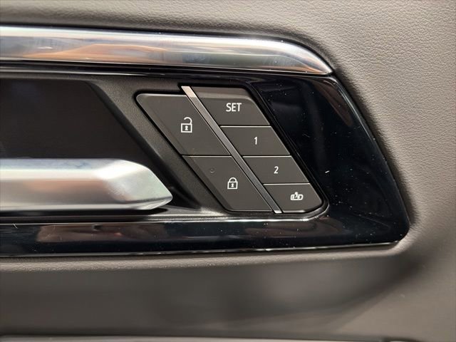 2026 Chevrolet Suburban Premier - Photo 10