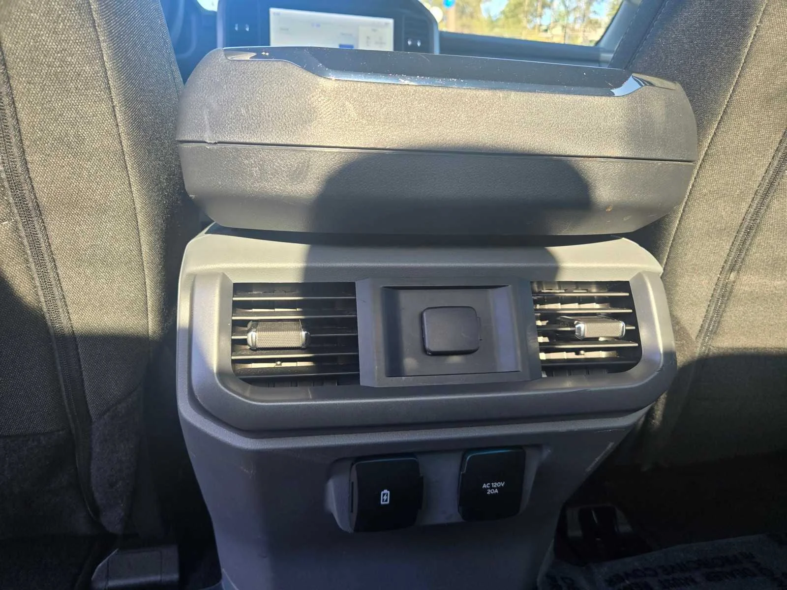 Used 2025  Ford XLT image 15