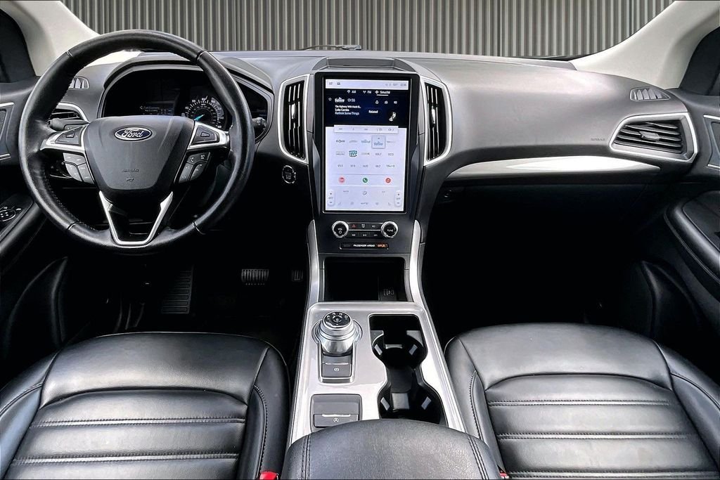 Used 2023 Gray Ford SEL image 17