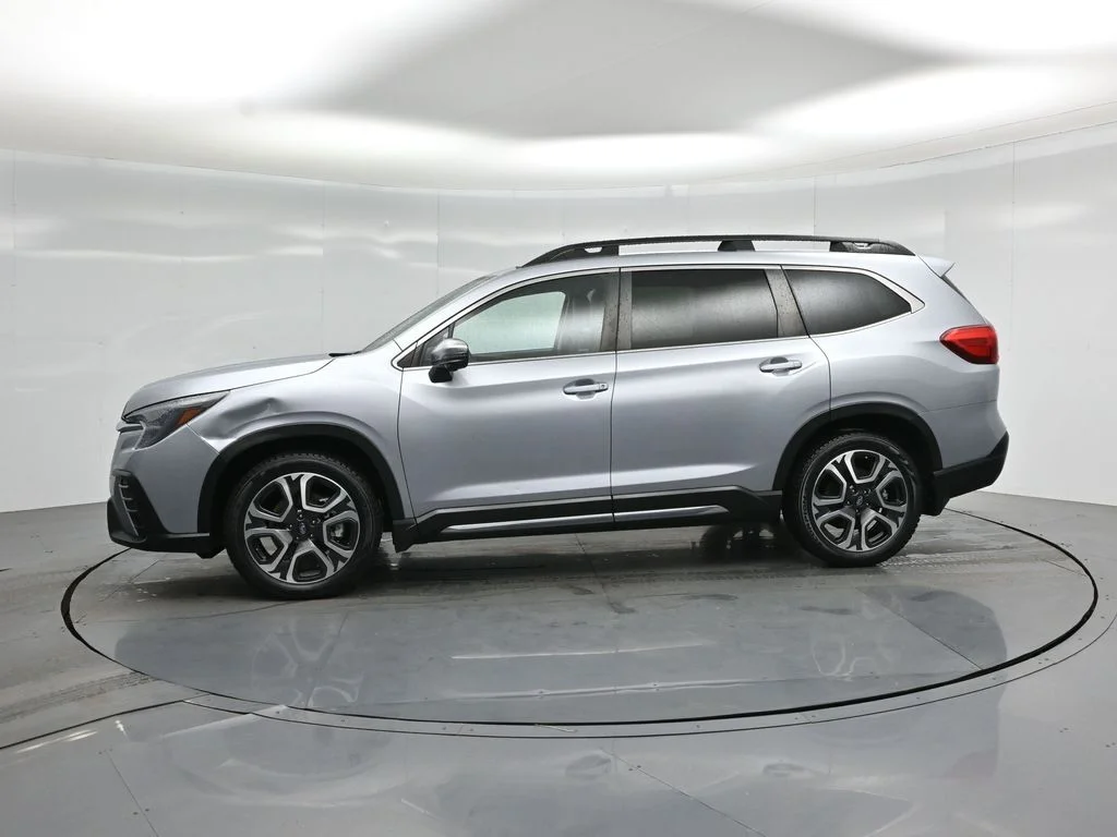 Certified Used 2023 Silver Subaru Limited image 31