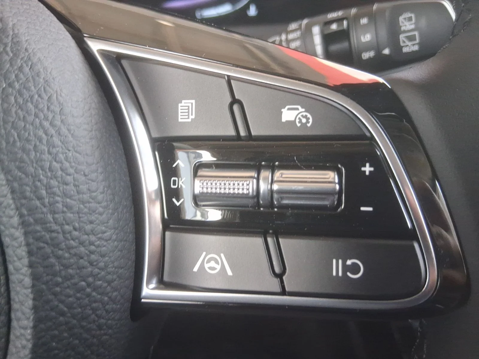 New 2026 White Kia S image 12