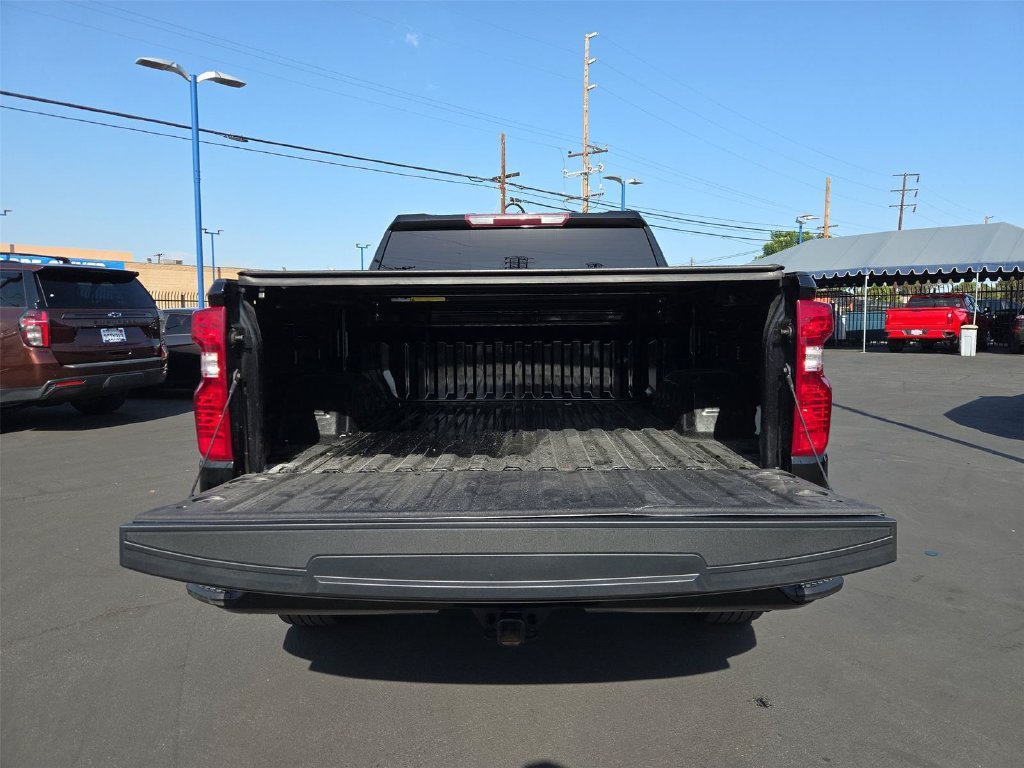 Certified Used 2022 BLACK Chevrolet Custom image 17