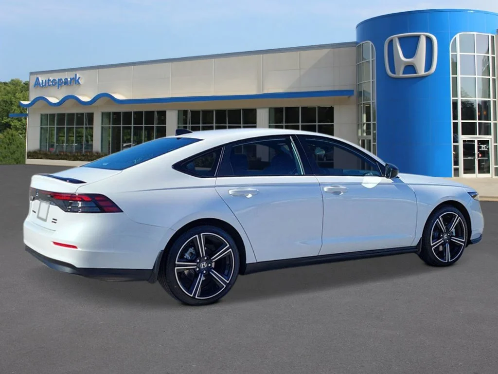 New 2026 Platinum White Pearl Honda Sport image 5