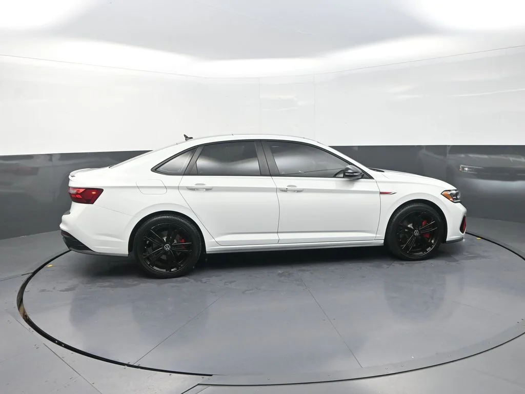 Used 2022  Volkswagen 2.0T Autobahn image 12