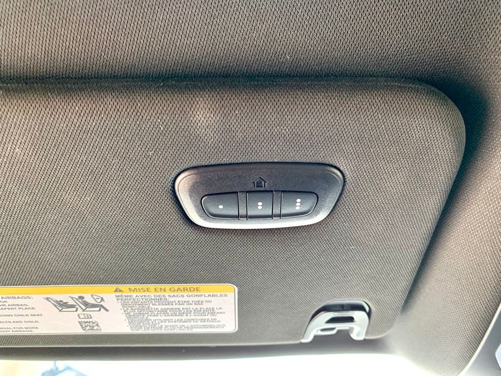 Used 2025 White Jeep Series II image 42