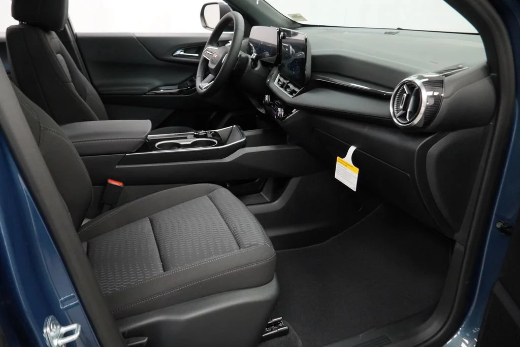 2027 Chevrolet Equinox LT - Photo 37