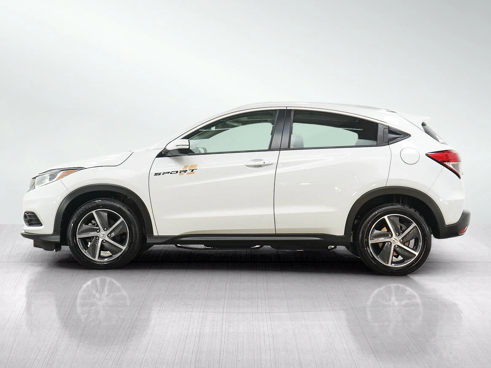 Used 2022 Honda HR-V EX with VIN 3CZRU6H56NM739872 for sale in Burnsville, Minnesota