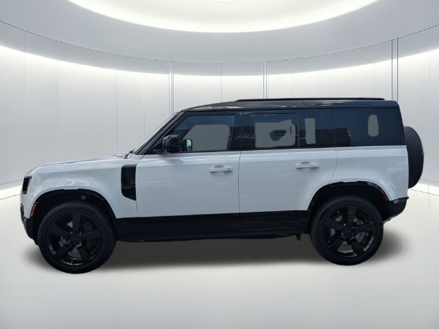 New 2026 Fuji White Land Rover X-Dynamic SE image 5