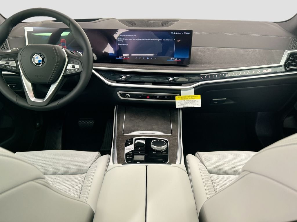 New 2026 Green Metallic BMW sDrive40i image 13