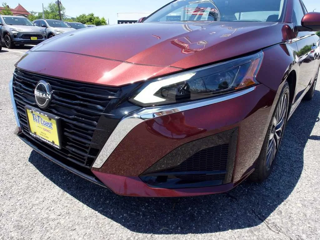 2023 Nissan Altima SV - Photo 9