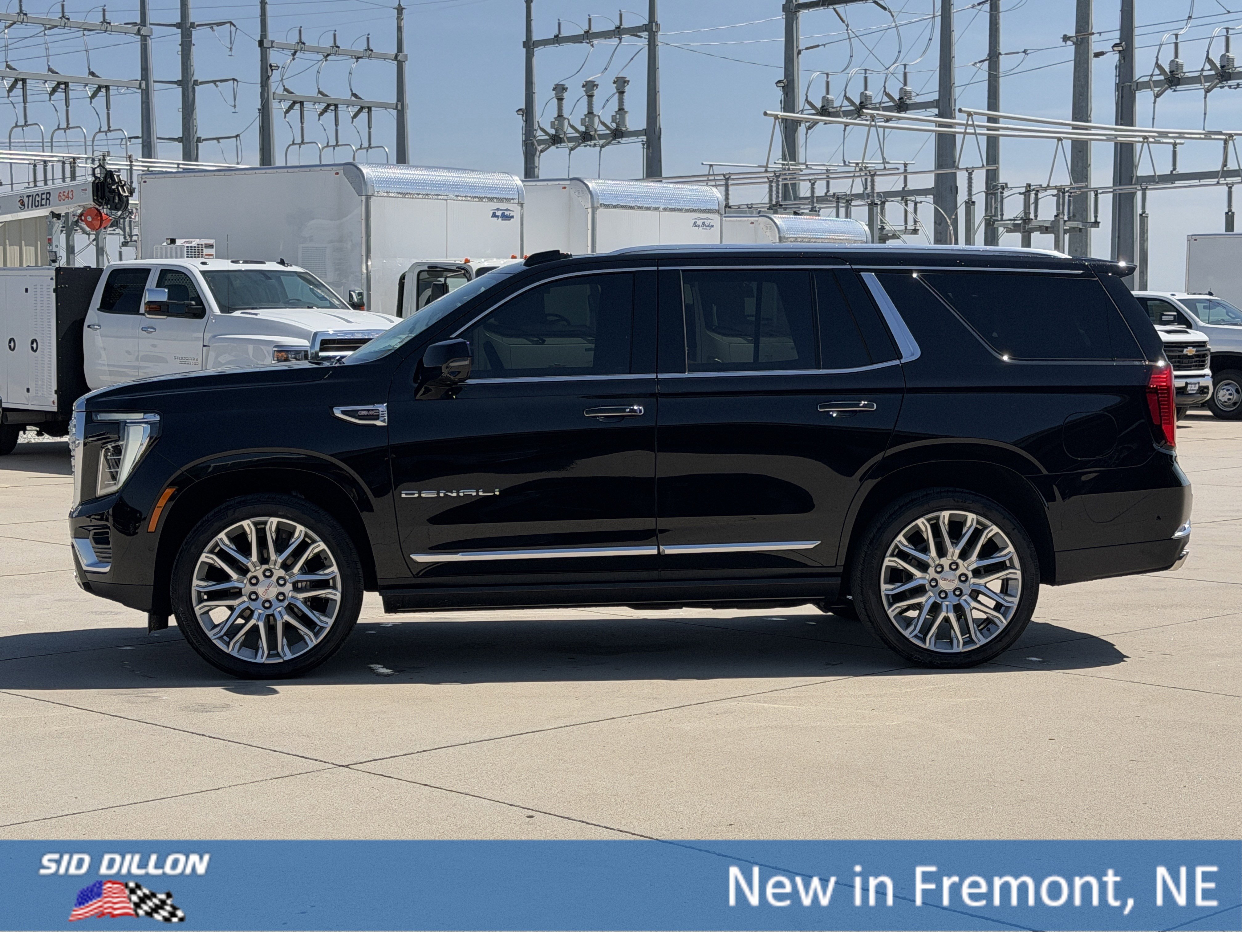 2026 GMC Yukon Denali - Photo 9