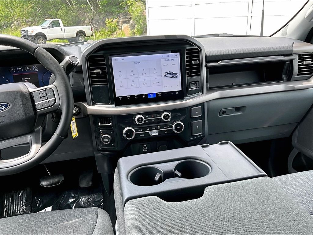 Used 2025 Black Ford XLT image 18