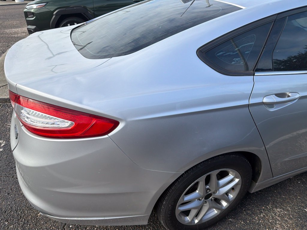 Used 2013 Silver Ford SE image 10