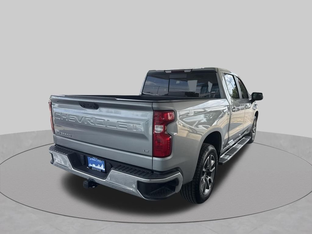 Used 2023 Gray Chevrolet LT image 9