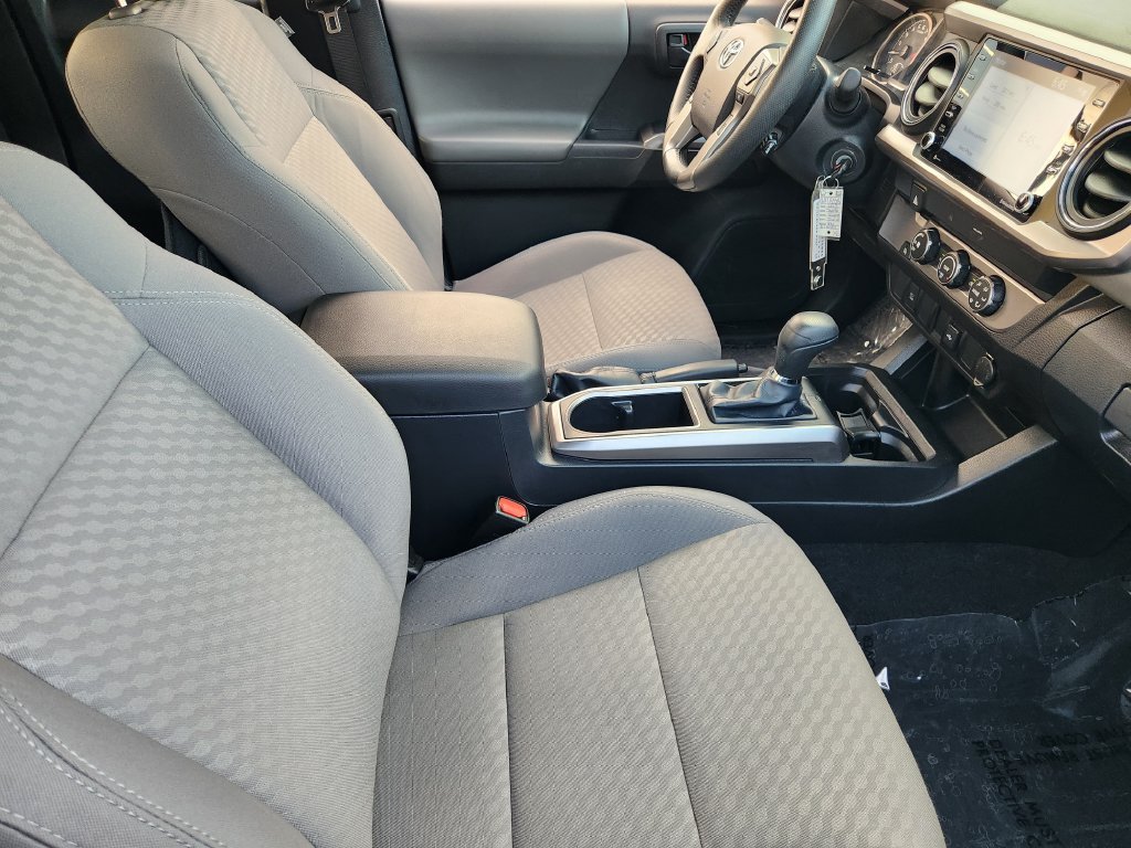 Used 2022 Gray Toyota SR5 image 13