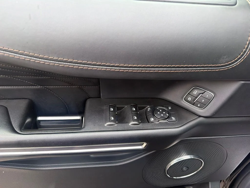Used 2020 Black Ford Platinum image 24