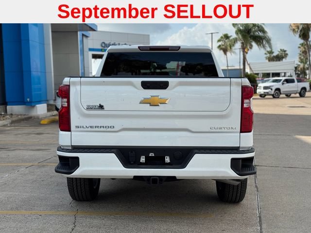 New 2026 Summit White Chevrolet Custom image 4