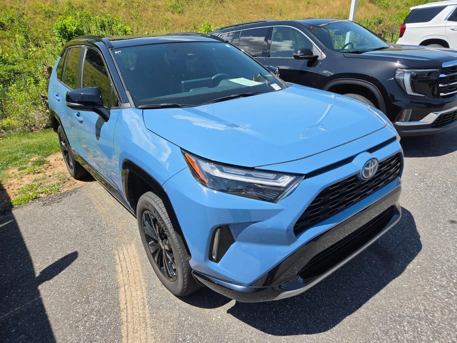 Used 2023 Blue Toyota Hybrid XSE image 3