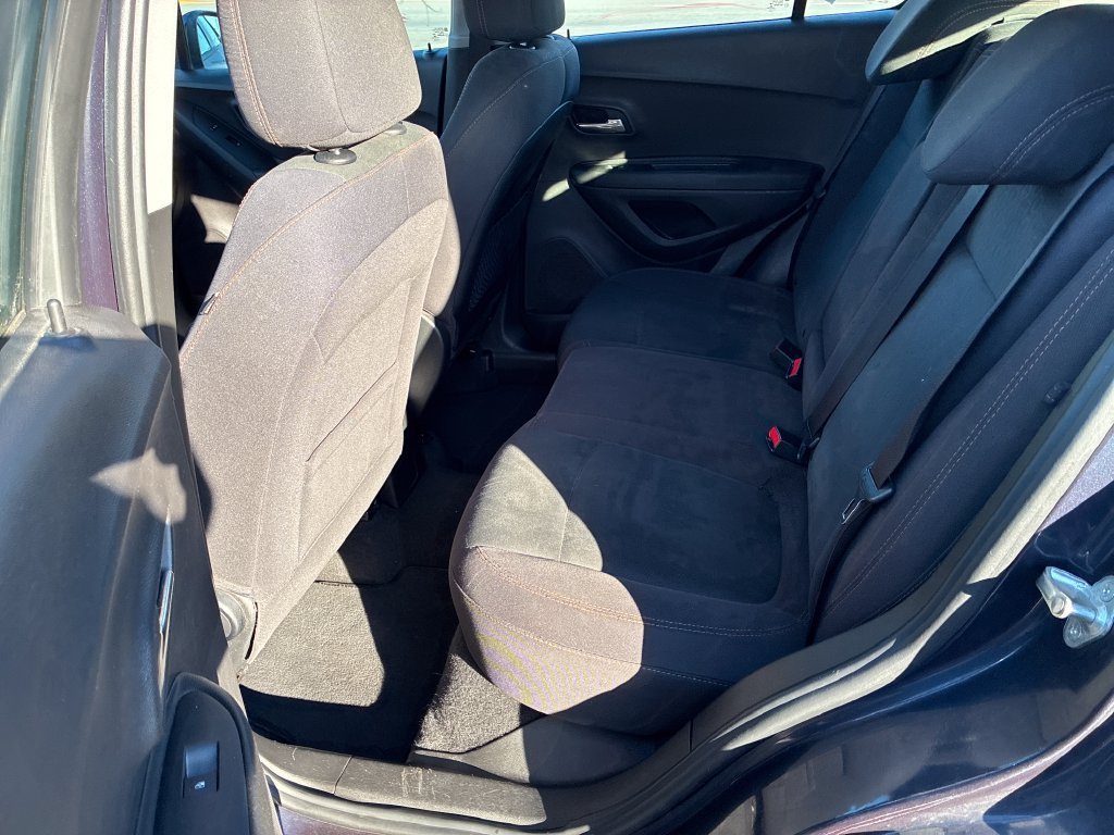 Used 2018 STORM BLUE METALLIC Chevrolet LS image 18