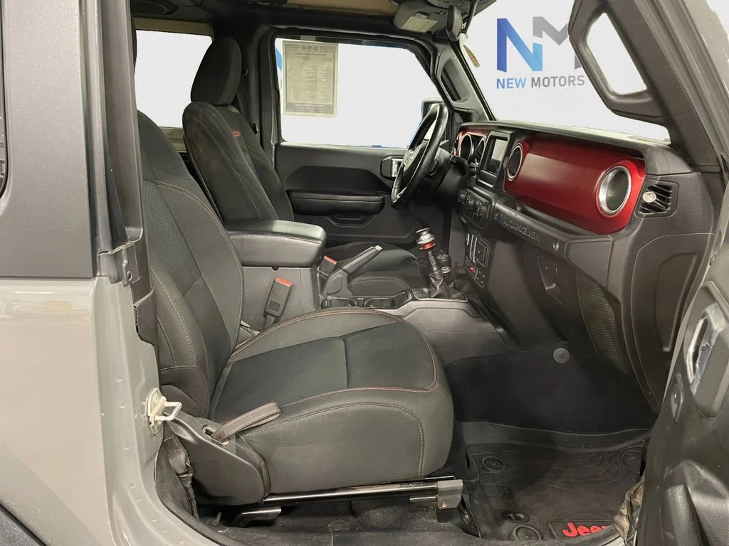 Used 2018 Gray Clearcoat Jeep Rubicon image 15