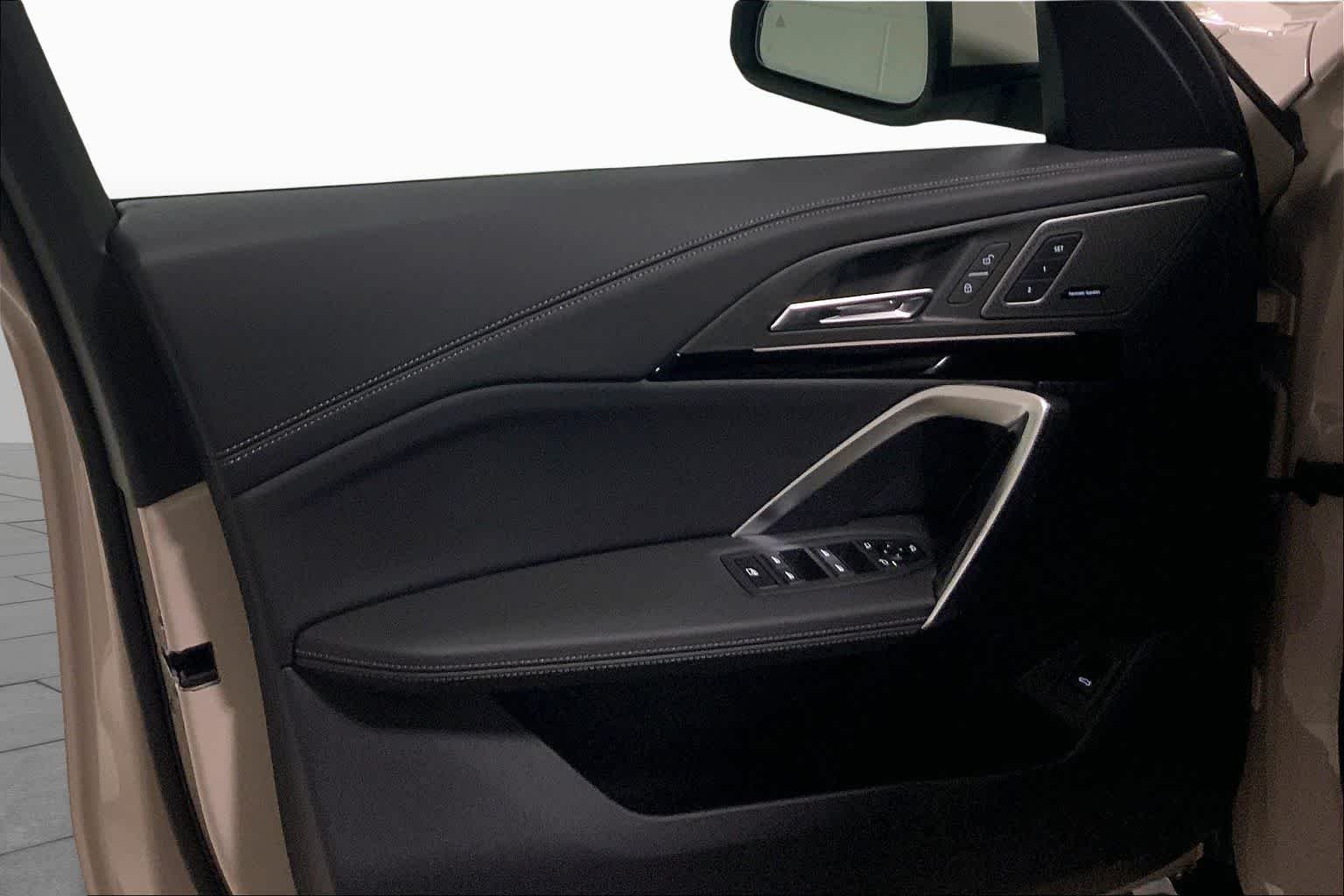 New 2026 Dune Grey Metallic BMW xDrive28i image 10