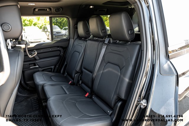 Used 2025 Santorini Black Metallic Land Rover X-Dynamic SE image 43