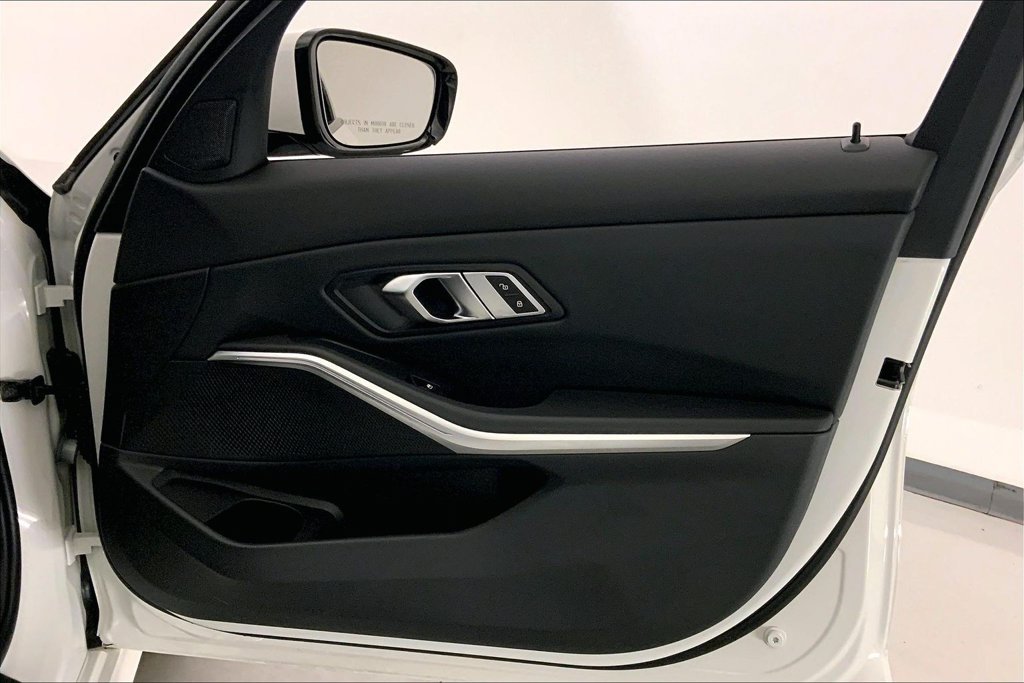 Used 2023 Alpine White BMW 330i xDrive image 25
