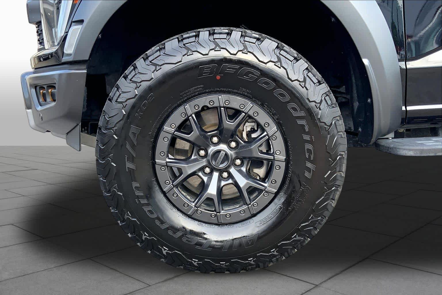Used 2022 Agate Black Metallic Ford Raptor image 10