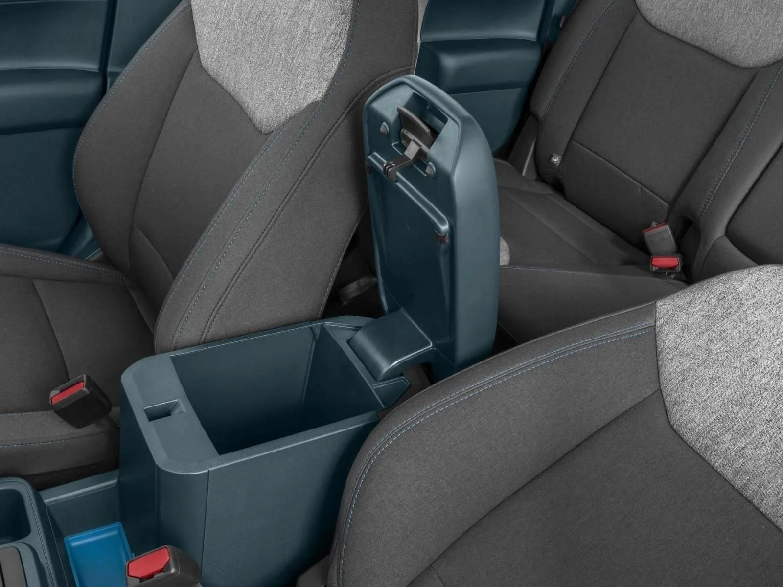 New 2026 Azure Gray Metallic Tri-Coat Ford XLT image 10