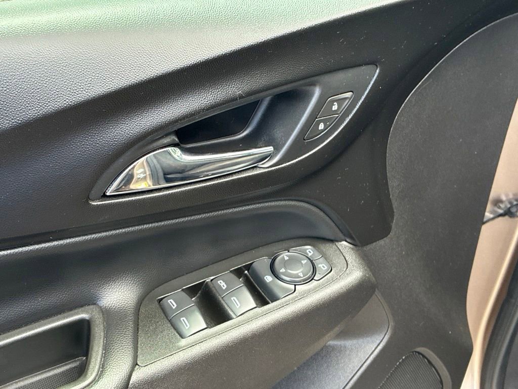 Used 2018 SANDY RIDGE METALLIC Chevrolet LT image 22
