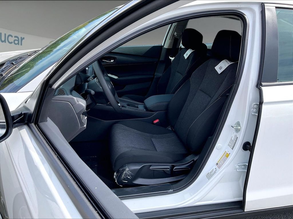 New 2026 Platinum White Pearl Honda LX image 10