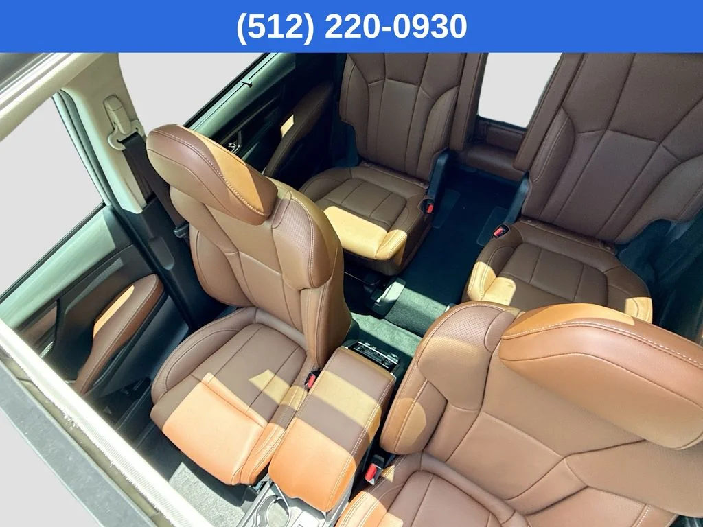 New 2026 White Subaru Touring image 27