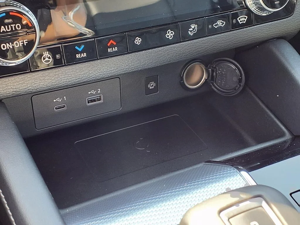 New 2026 Gray Nissan Platinum image 10