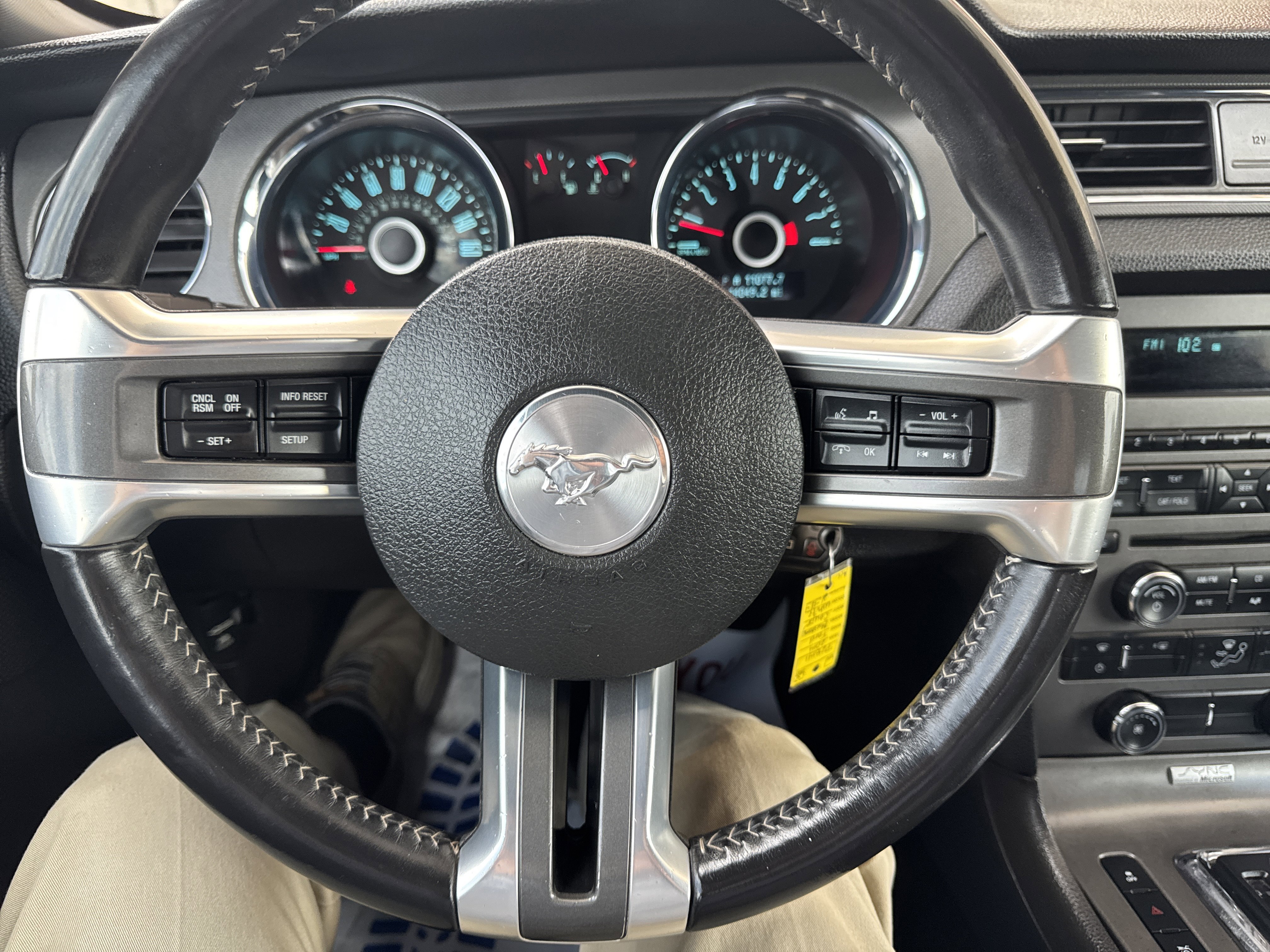 Used 2014 White FORD V6 image 22