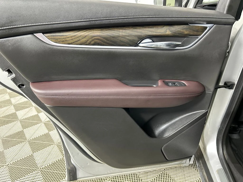 Used 2020 Silver Cadillac Premium Luxury image 16